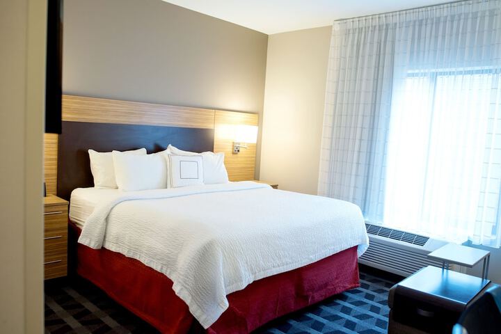 Room 34 of 51