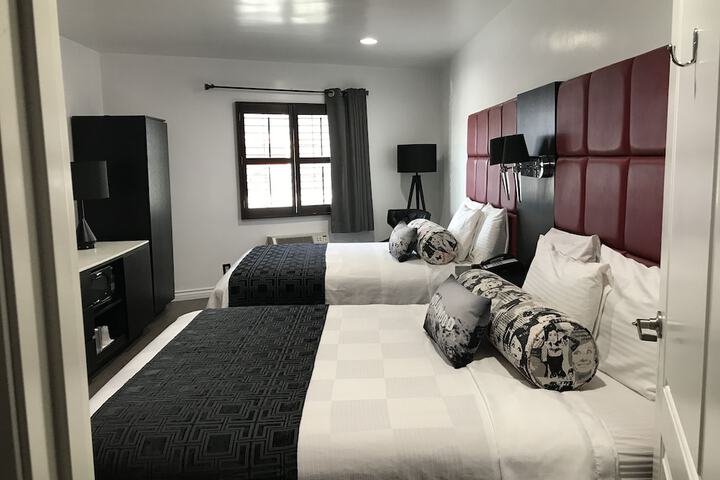 Room 9 of 37