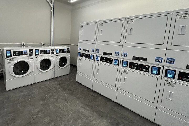 Landing Furnished Apartment Near Yale University