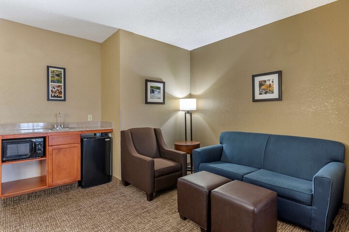 Room 21 of 28