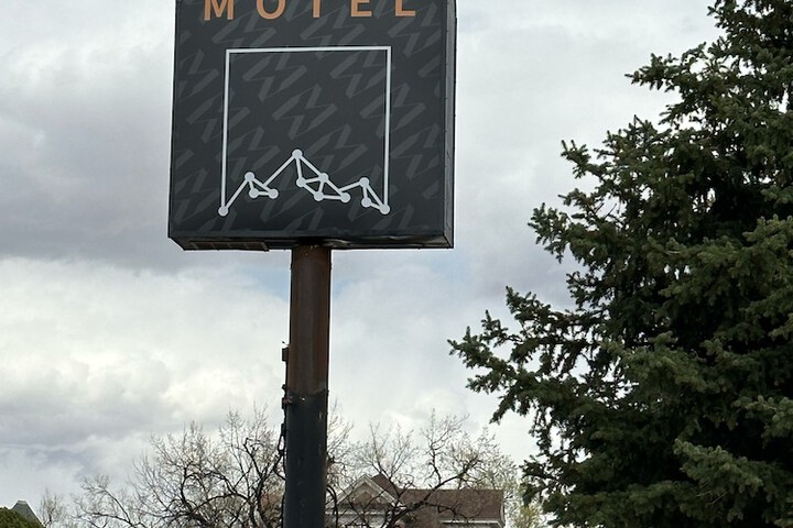 Hotel 7 of 41