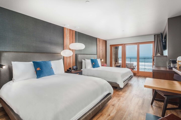 Headlands Coastal Lodge & Spa