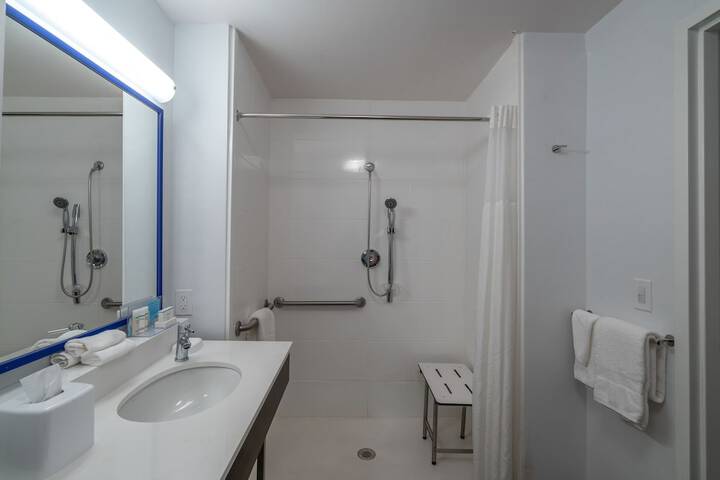 Hampton Inn Madison Huntsville Airport