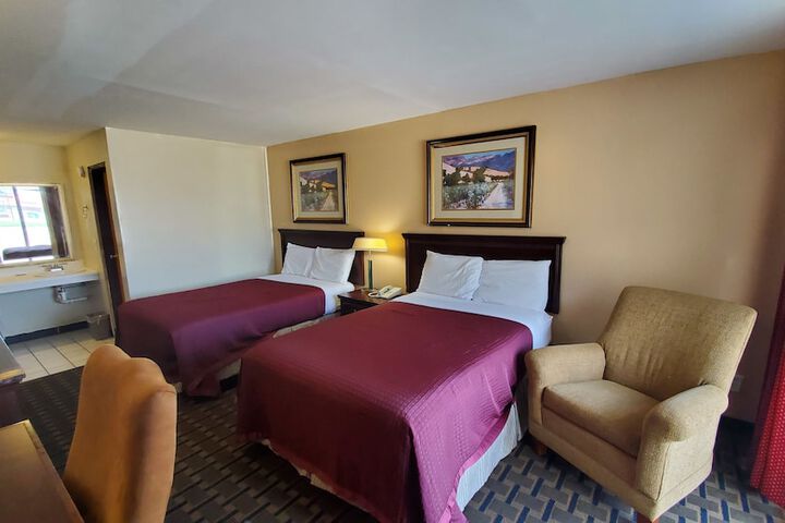 Room 17 of 19