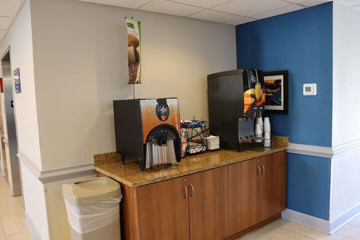 Microtel Inn & Suites by Wyndham Columbus / Near Fort Benning