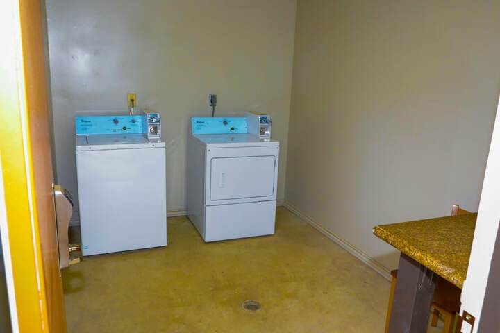 Laundry 27 of 30