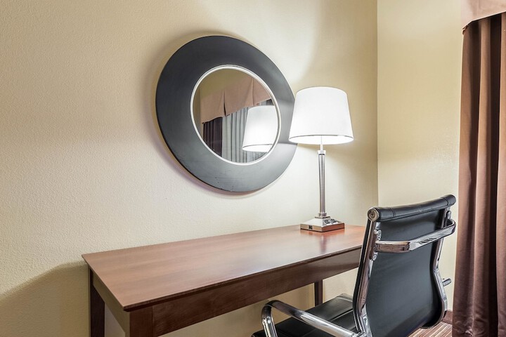 Room 17 of 26