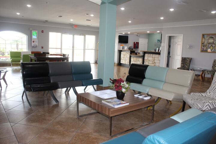 Quality Inn & Suites at the Outlets Mercedes / Weslaco