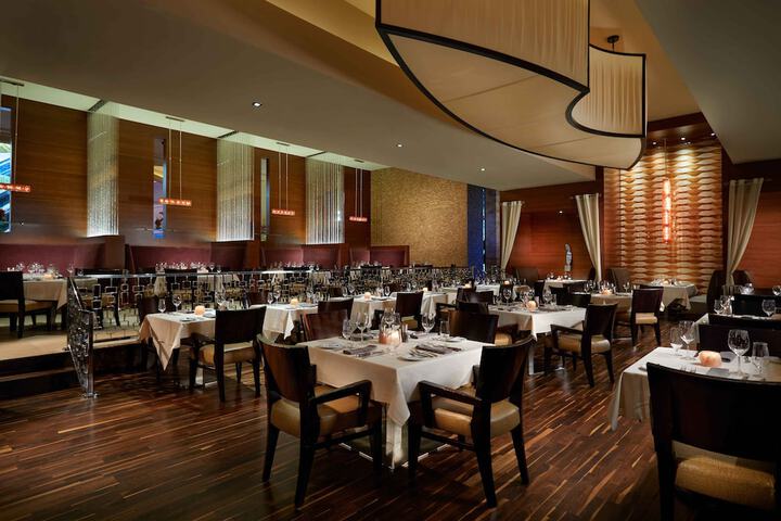 Dining 48 of 119