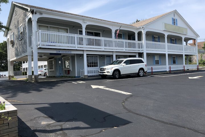 Travelodge by Wyndham Cape Cod Area