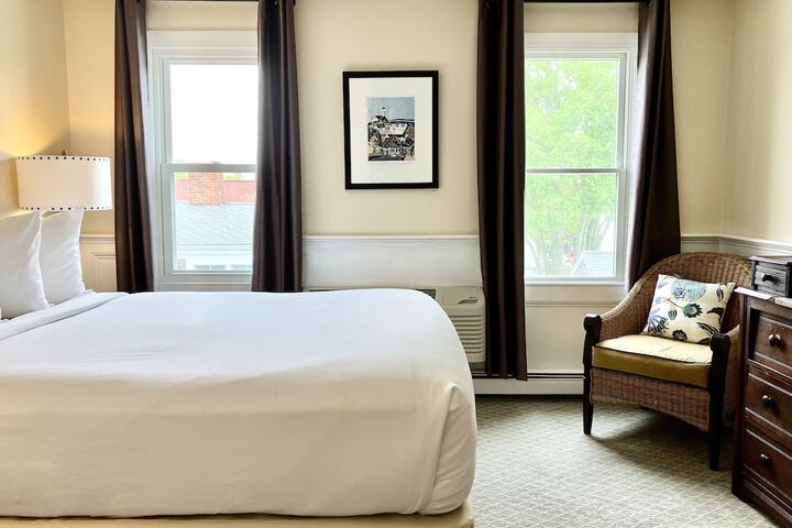 Room 22 of 35
