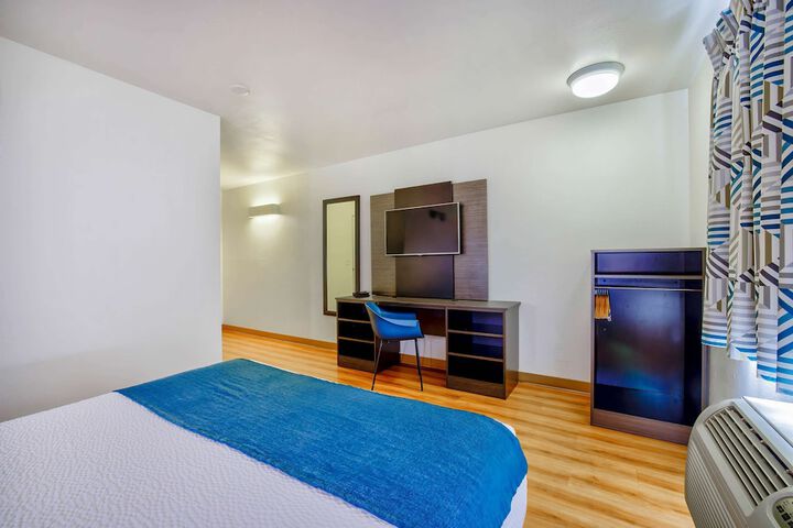 Room 18 of 31