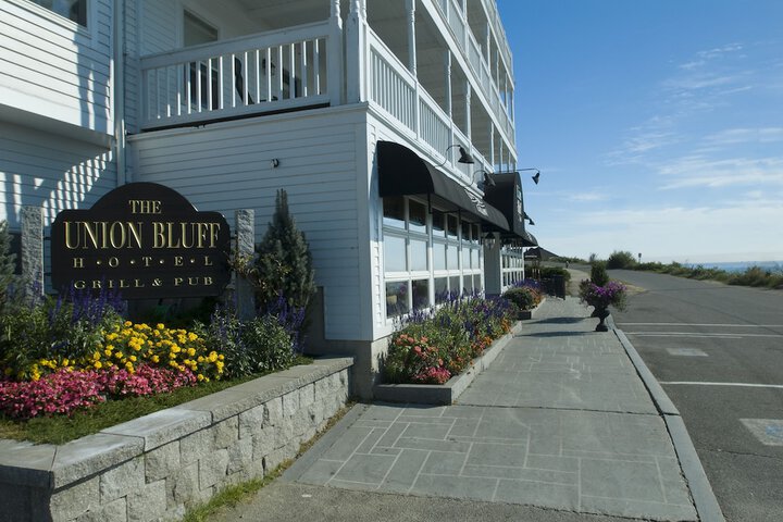 Union Bluff Hotel & Meeting House