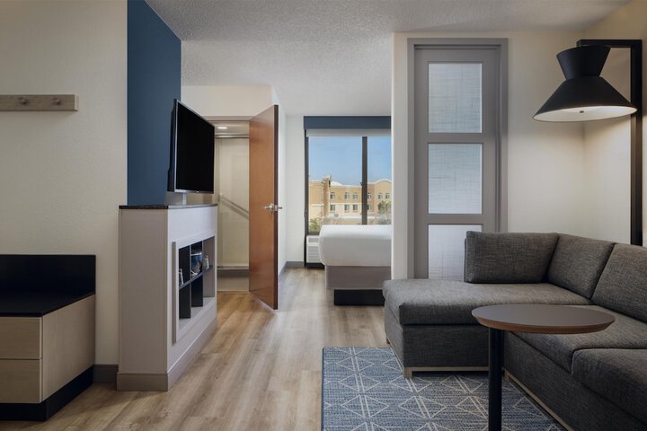 Hyatt Place Sacramento / Rancho Cordova