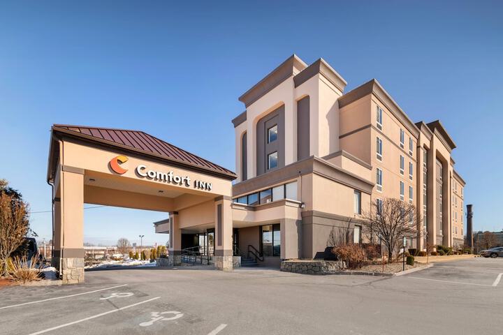 Comfort Inn Manchester Airport