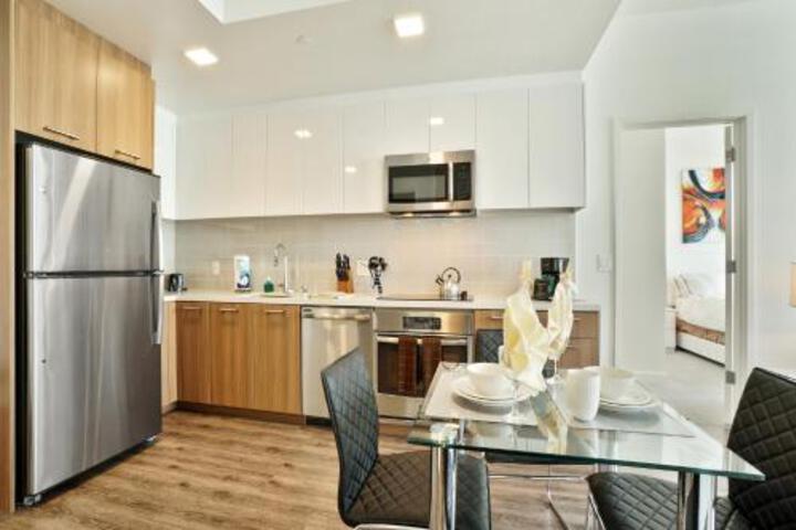 Global Luxury Suites on Folsom Street