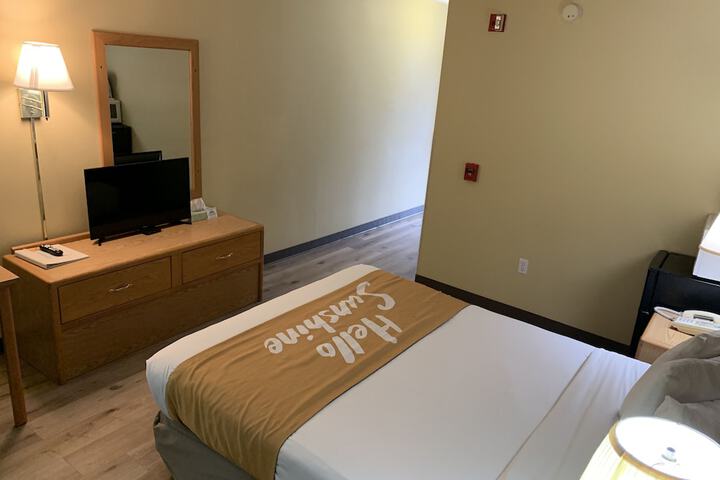 Days Inn by Wyndham Ocean Shores