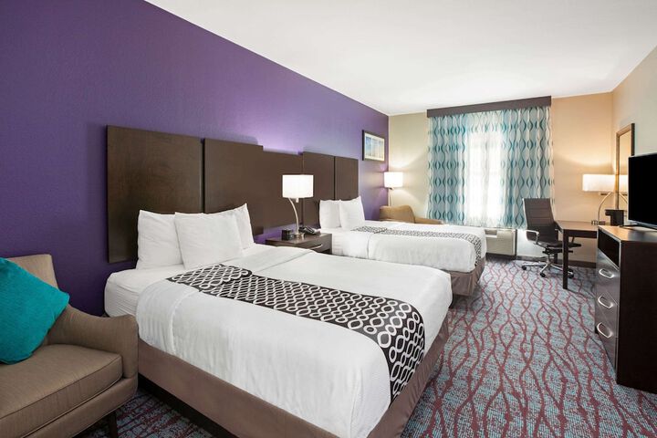 La Quinta Inn & Suites by Wyndham Houston Pasadena North