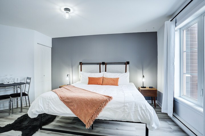 Room 32 of 56
