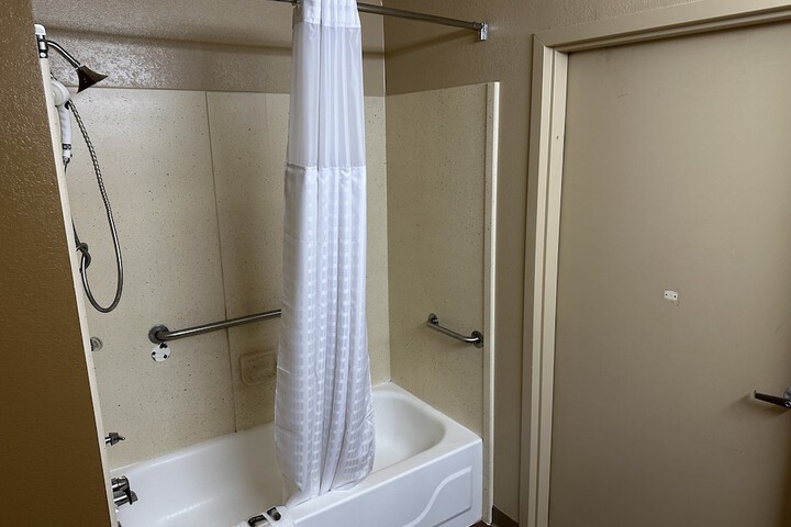 Room 21 of 26