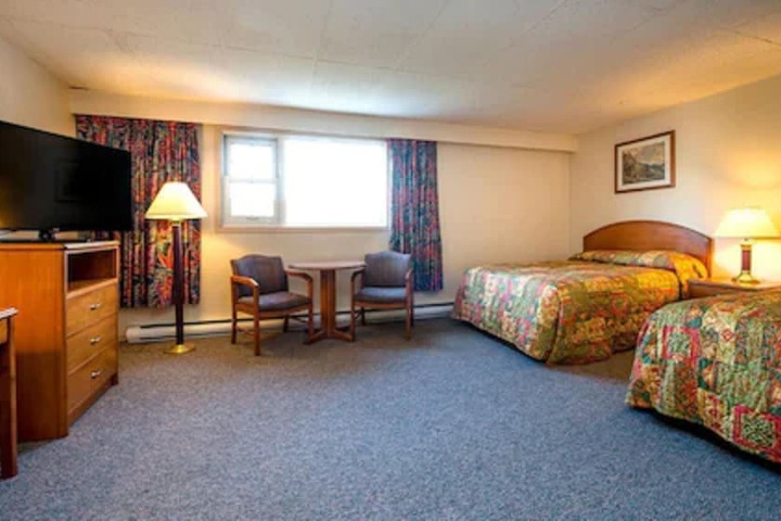 Room 14 of 40