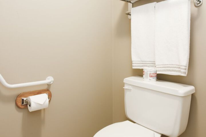 Room 20 of 37