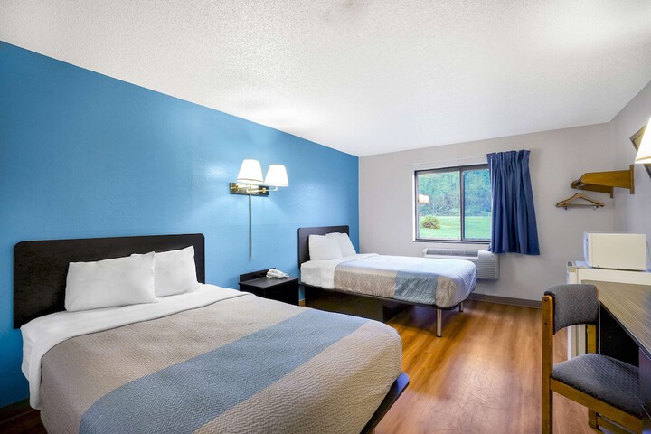 Room 14 of 25