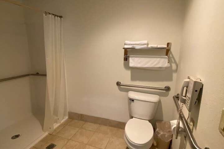 Room 4 of 29