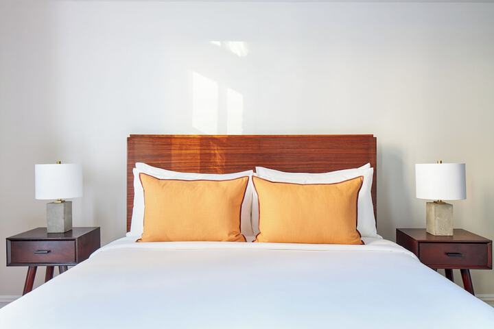 Room 34 of 72