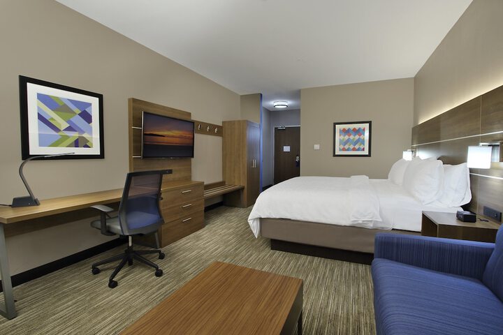 Holiday Inn Express & Suites Dallas-Frisco NW Toyota Stdm by IHG