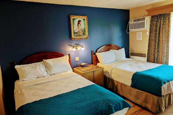 Room 18 of 38