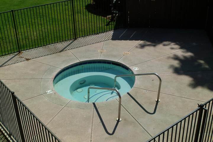 Pool 18 of 40