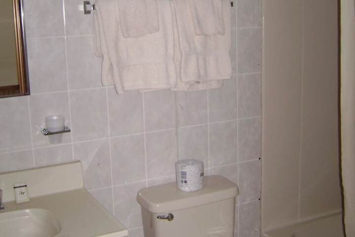 Room 65 of 110
