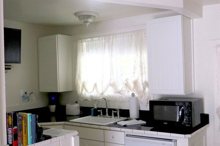 MONTE RIO COTTAGES