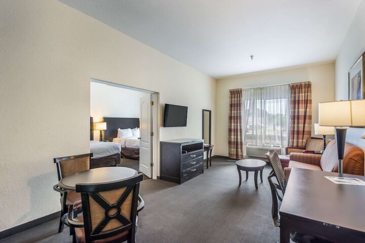 Room 83 of 115