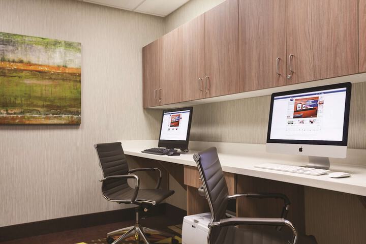 Business Center 27 of 27