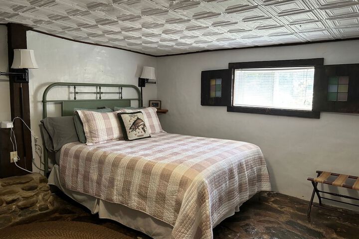 Room 41 of 82