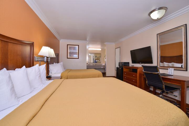 Room 22 of 49