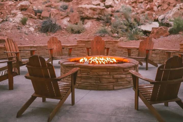 Bluff Dwellings Resort