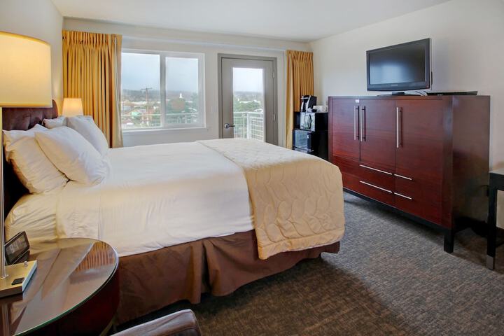 Room 21 of 49