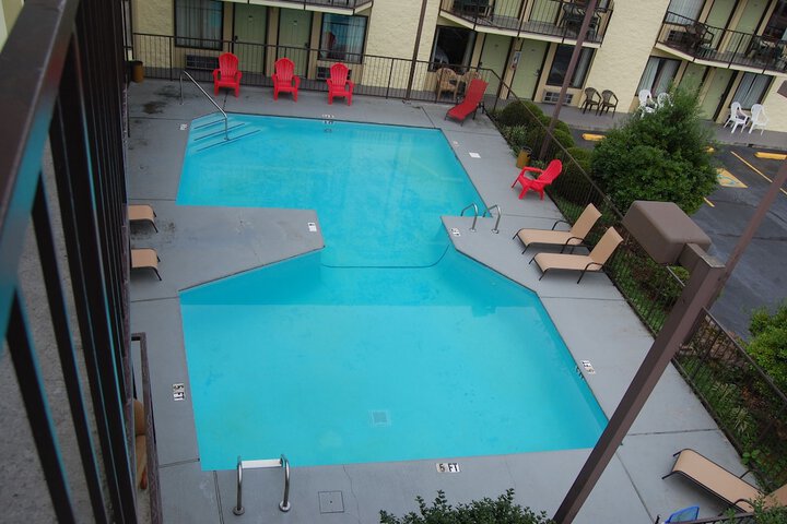 Pool 22 of 150