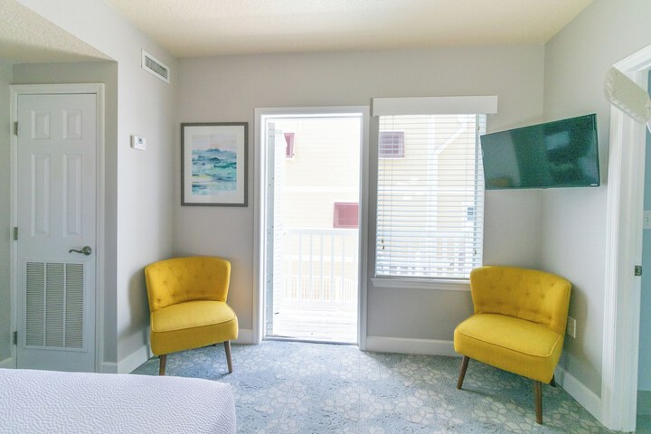 Seaside Amelia Inn