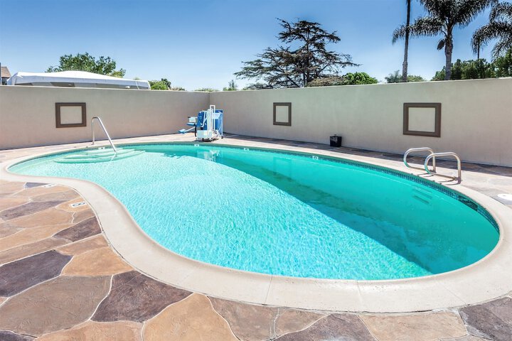 Pool 18 of 81