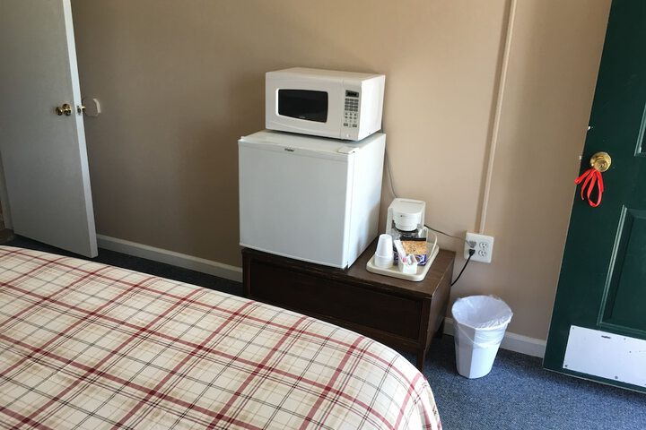 Room 85 of 177