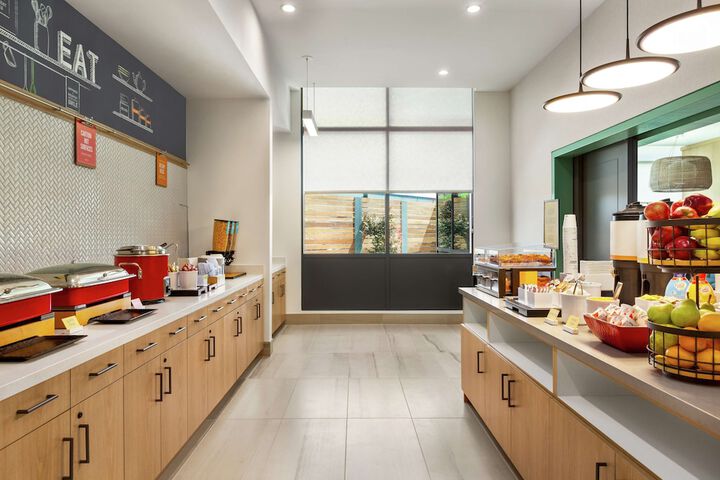 Hampton Inn & Suites San Mateo-San Francisco Airport