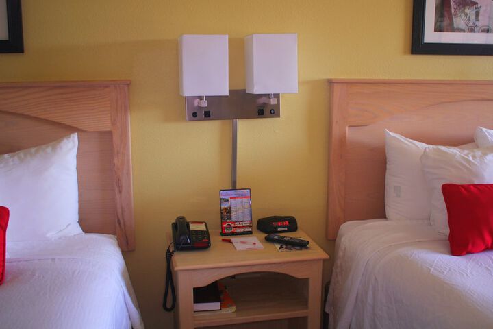 Room 41 of 59
