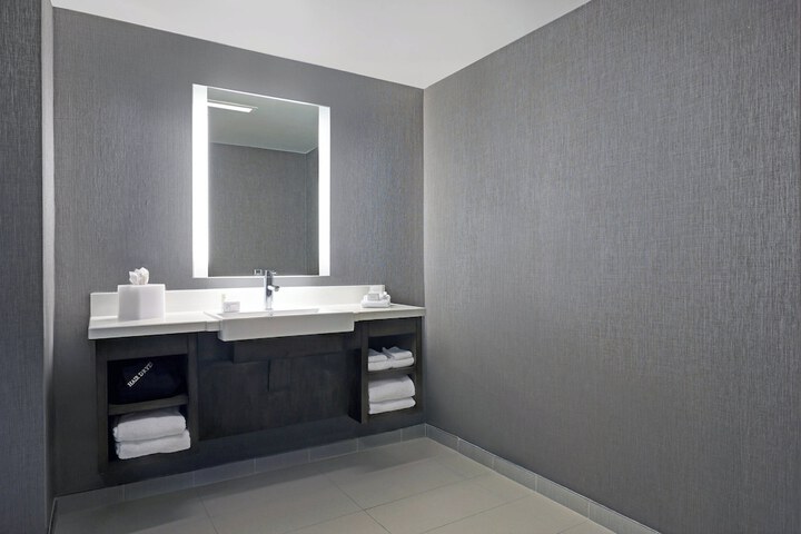 Room 14 of 40