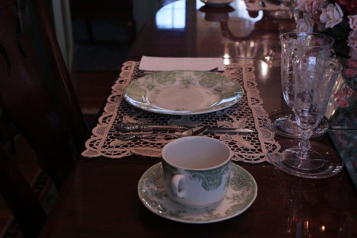 Dining 26 of 32