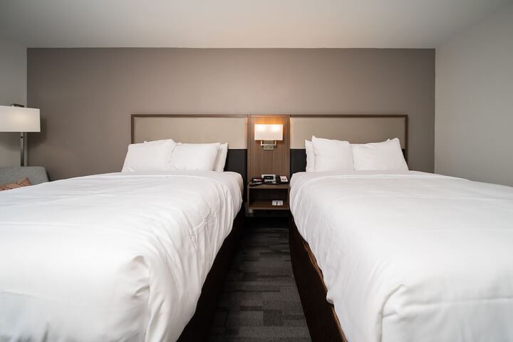 Room 44 of 108