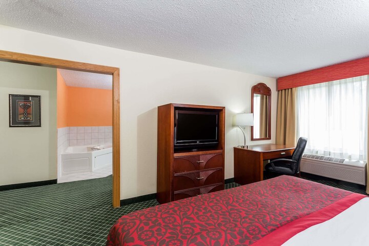 Room 9 of 41